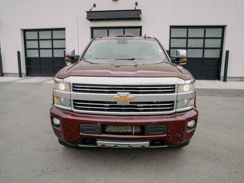 Used 2015 Chevrolet Silverado 3500 High Country image 2