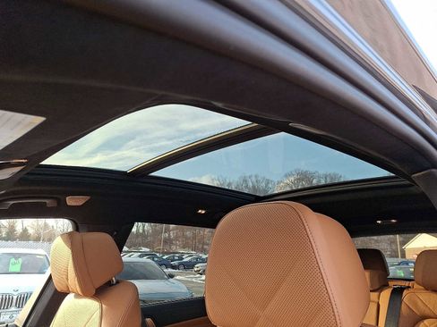 Certified 2023 BMW X7 xDrive40i w/ M Sport Package image 16