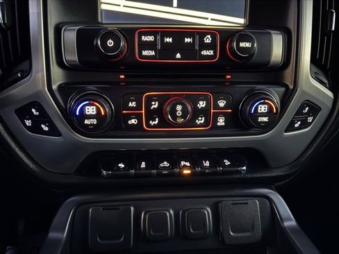 Used 2015 GMC Sierra 2500 SLT w/ Driver Alert Package image 21