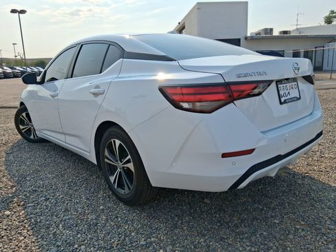 Used 2021 Nissan Sentra SV FWD image 3