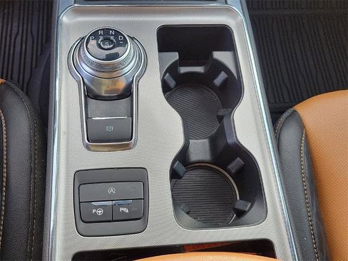 Certified 2024 Ford Edge Titanium w/ Titanium Elite Package image 31