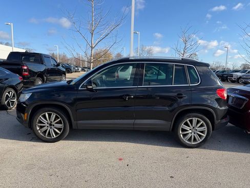 Used 2011 Volkswagen Tiguan S image 5