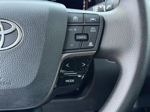 Used 2026 Toyota Camry LE w/ Convenience Package image 22