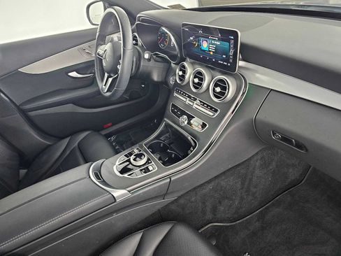 Used 2021 Mercedes-Benz C 300 Sedan image 11