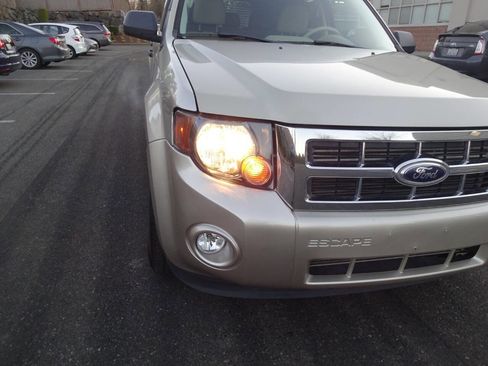 Used 2012 Ford Escape XLT image 8