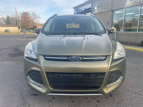 Used 2014 Ford Escape Titanium image 2