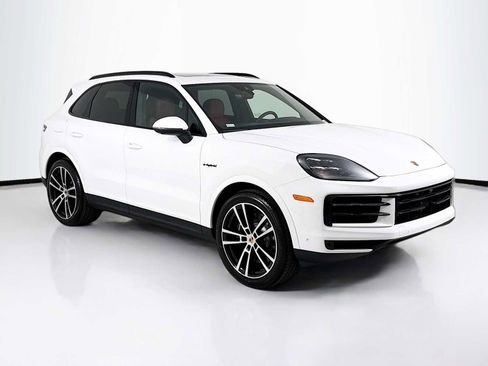 New 2026 Porsche Cayenne E-Hybrid image 7