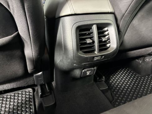 Used 2014 Jeep Cherokee Latitude w/ Comfort/Convenience Group AWD/4WD image 40