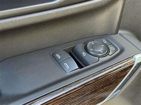 New 2025 GMC Sierra 2500 SLE image 9