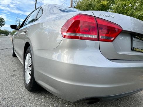 Used 2014 Volkswagen Passat 1.8T S image 18