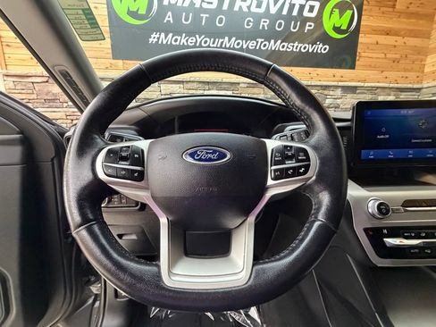 Used 2021 Ford Explorer XLT AWD/4WD image 18