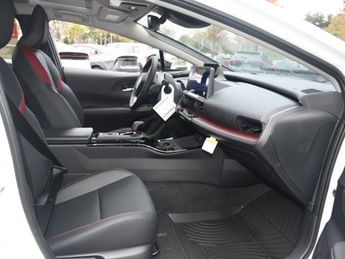 New 2026 Toyota Prius Plug-In Hybrid image 11