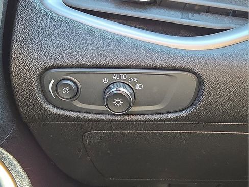 Used 2023 Chevrolet Malibu LT image 26