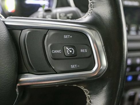 Used 2023 Jeep Wrangler Unlimited Sahara w/ Cold Weather Group AWD/4WD image 34