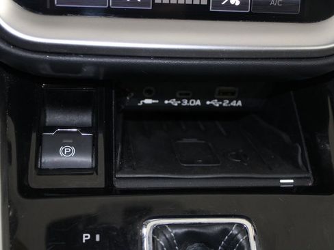 Used 2023 Subaru Outback Limited image 44