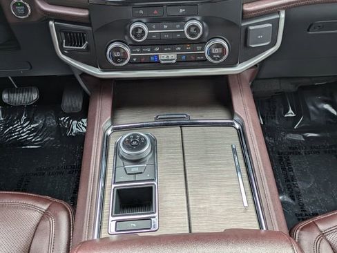 Certified 2024 Ford Expedition Limited RWD image 19