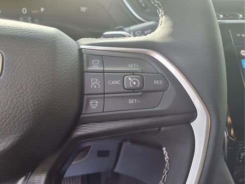 New 2026 Jeep Grand Cherokee Laredo image 6