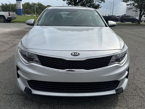 Used 2018 Kia Optima LX w/ Convenience Package FWD image 3