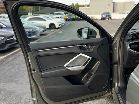 Used 2023 Audi Q3 2.0T Premium image 19