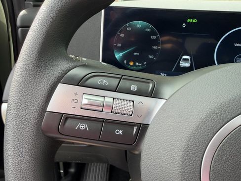 Used 2025 Hyundai Santa Cruz SEL image 32