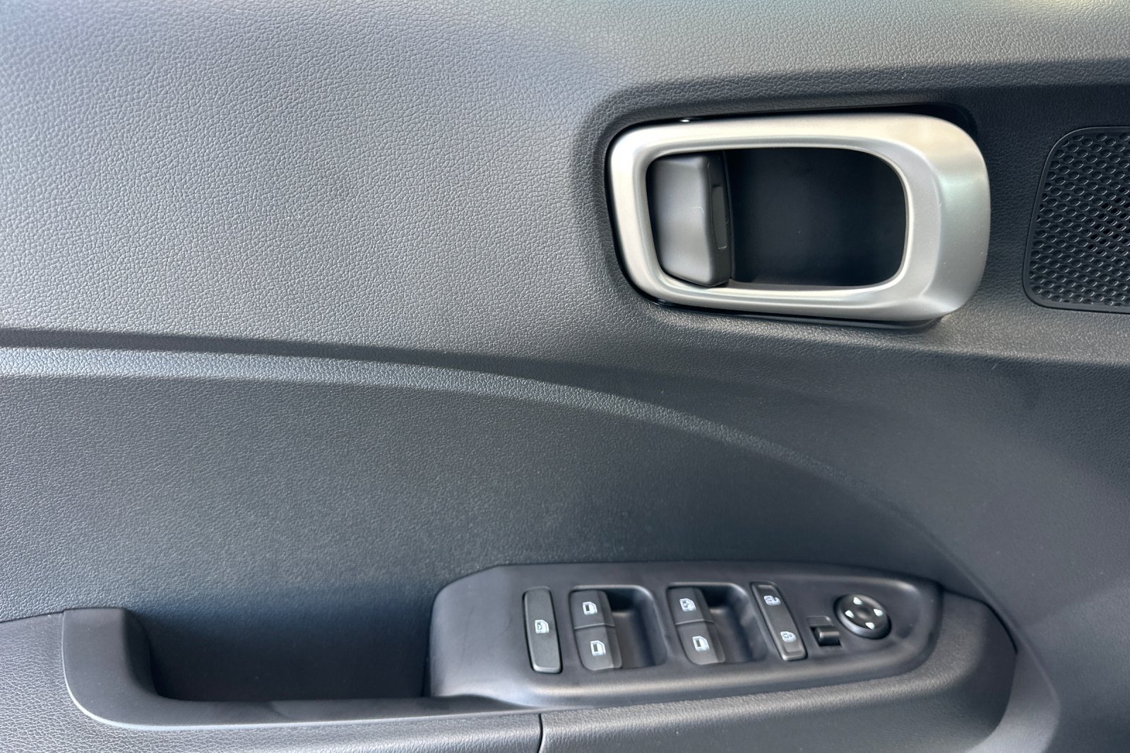 New 2026 Hyundai Venue SEL FWD image 12