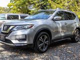Used 2020 Nissan Rogue SV w/ Premium Package image 3