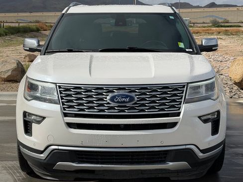 Used 2018 Ford Explorer Platinum image 10