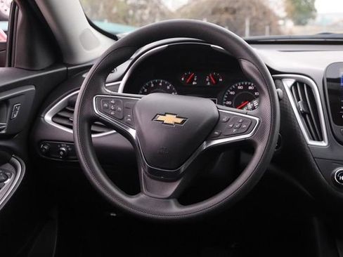 Used 2024 Chevrolet Malibu LT image 21