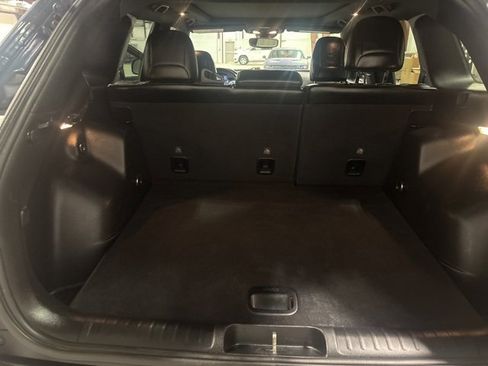 Used 2021 Jeep Cherokee Latitude Lux 80th Anniv w/ Quick Order Package 26U 80TH image 32