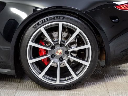 Used 2014 Porsche 911 Carrera 4S AWD/4WD image 33