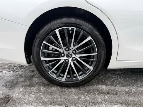 Certified 2025 Lexus ES 300h w/ Premium Package image 28