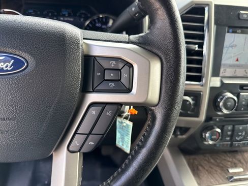 Used 2017 Ford F250 Lariat w/ Lariat Value Package image 16