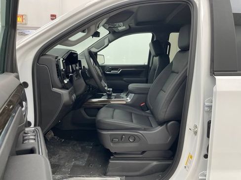 New 2026 Chevrolet Silverado 1500 LT Trail Boss w/ Convenience Package II AWD/4WD image 9