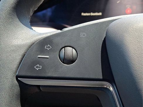 Used 2024 Tesla Model X AWD/4WD image 19