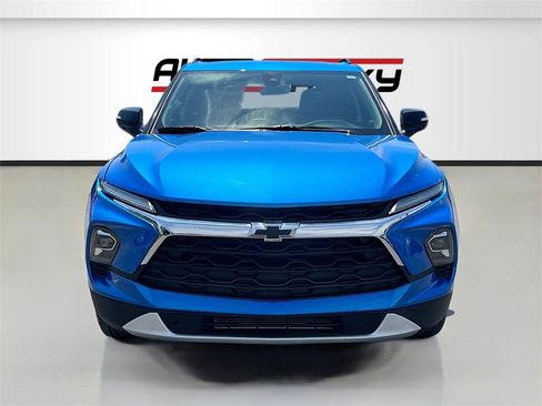 Used 2024 Chevrolet Blazer LT w/ Midnight/Sport Edition image 2
