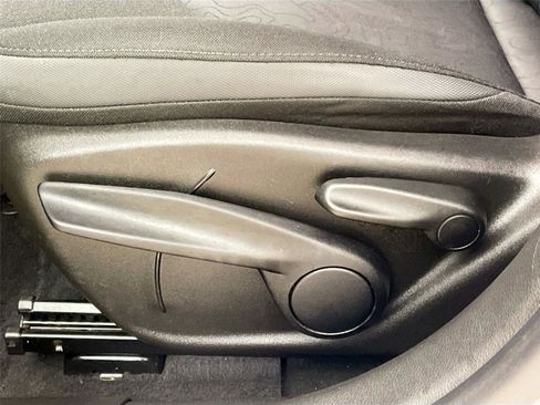 Used 2023 Jeep Renegade Trailhawk image 19