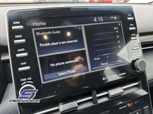 Used 2021 Toyota Avalon XLE image 28