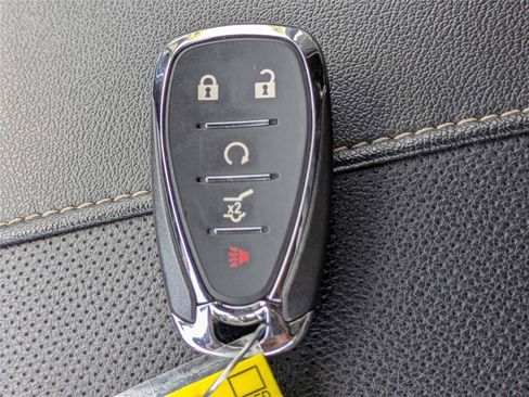 Used 2023 Chevrolet Traverse Premier w/ LPO, Floor Liner Package AWD/4WD image 32