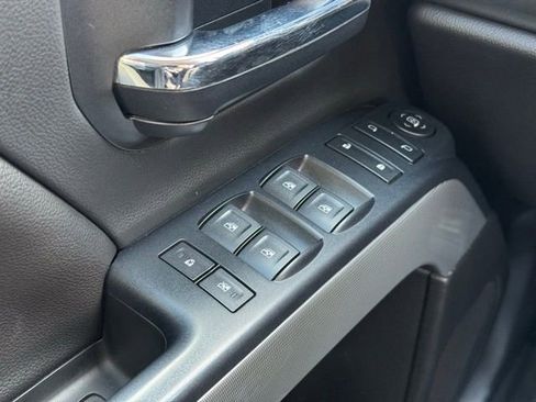 Used 2018 Chevrolet Silverado 1500 LT w/ All Star Edition image 26