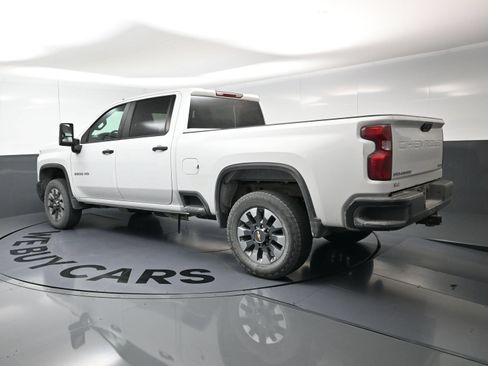 Used 2024 Chevrolet Silverado 2500 Custom w/ Custom Value Package AWD/4WD image 18