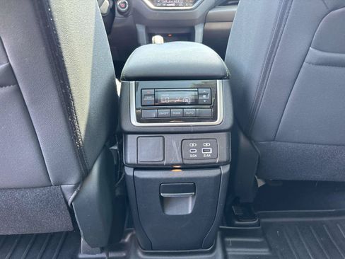 Used 2023 Subaru Ascent Onyx Edition AWD/4WD image 12