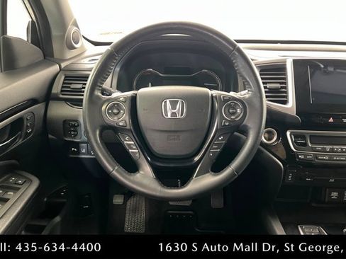 Used 2017 Honda Pilot Touring image 12