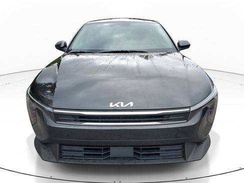 New 2025 Kia K4 LXS image 2