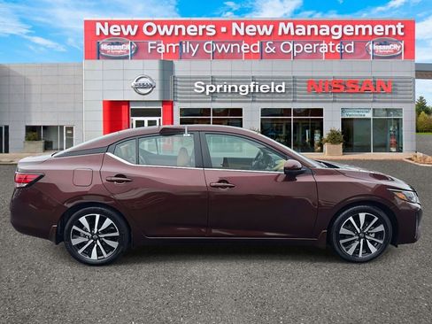 Certified 2025 Nissan Sentra SV w/ SV Premium Package image 4