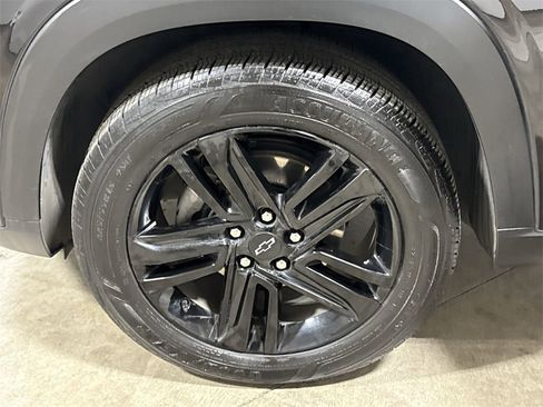 Used 2024 Chevrolet Trax ACTIV w/ Driver Confidence Package image 25