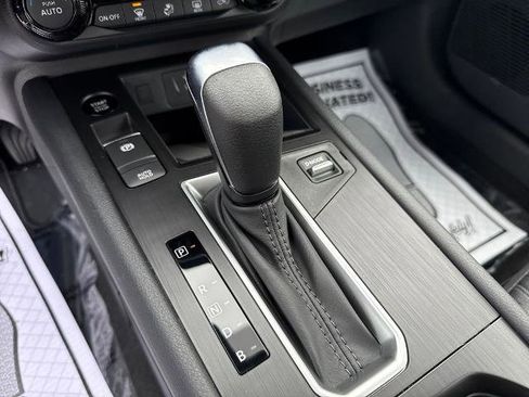 Certified 2026 Nissan Kicks SV w/ Cold Weather Package image 27