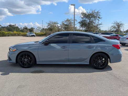 Used 2024 Honda Civic Sport image 8