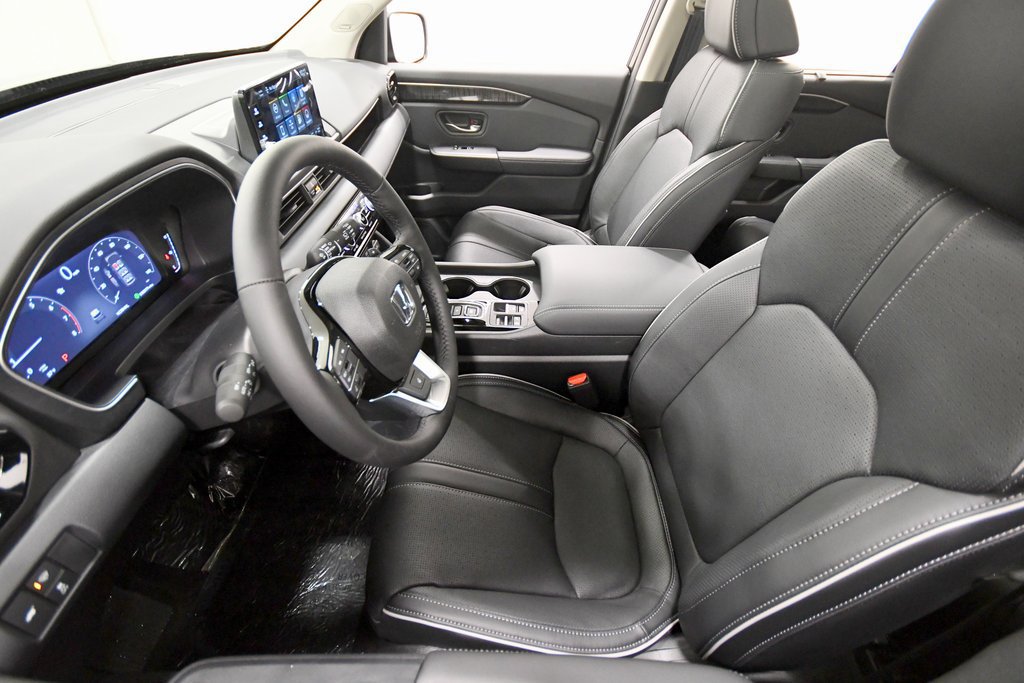 Used 2025 Honda Pilot Elite image 11