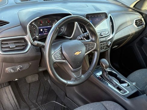 Used 2023 Chevrolet Equinox LT image 16