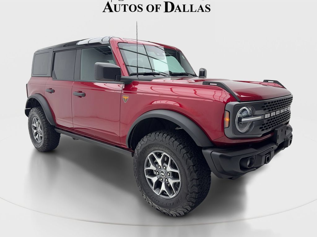 Used 2025 Ford Bronco Badlands AWD/4WD image 3